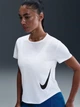 Спортивна футболка для фітнесу жіноча Nike W Nk Tempo Swsh Hbr Df Ss Top HV2772-100 M Біла (0198481421398) - зображення 5
