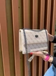 Женский клатч мини сумочка на цепочке бежевая из экокожи на одно отделение под клапаном на магните (0428) - изображение 4
