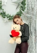 Плюшевий ведмедик Френк 65 см Teddy Boom Кремовий з червоним серцем - зображення 3