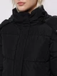 Куртка демисезонная короткая с капюшоном женская Colin's CL1075970BLK S Black (8684112818450) - изображение 4