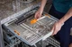 Пензлик Fiskars Functional Form силіконовий 27 см Білий (1023614) - зображення 4