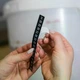 Жидкокристаллический термометр Biowin 13×1,8 см, самоклеящийся для брожения, вина, пива, аквариума ДМ080200 - изображение 4