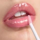 Блеск для увеличения объема губ Gucci Gloss À Lèvres Hydrating Plumping Lip Gloss 219 Bertha Pink 6 мл - изображение 2