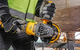 Szlifierka kątowa DeWALT DCG418T2 - obraz 4