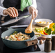 Patelnia Ikea Klippfisk z powłoką zapobiegającą przywieraniu i pokrywką 24 cm (806.025.06) - obraz 4