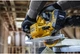 Пила дискова акумуляторна DeWALT, 18В XR Li-Ion, діаметр диска 184х16 мм, 5500 об/хв, 2 акумулятори 5 Аг, ЗП, TSTAK (DCS570P2) - изображение 5