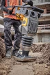 Вибротрамбовка аккумуляторная DeWalt POWERSHIFT DCPS660N без АКБ и ЗУ - изображение 12