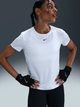 Спортивна футболка для фітнесу жіноча Nike W Nk One Classic Df Ss Top Wt IB9408-100 M Біла (197864305508) - зображення 1