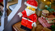 Конструктор Lego Увеличенная Минифигурка Санты 40820 - изображение 6