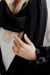 Женский вязаный шарф ART KNIT Winter Mood черный, 40x228см 042251 - изображение 6