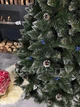 Искусственная заснеженная елка Элитная высотой 1.8 м из ПВХ роскошная новогодняя елка с шишками и синими ягодами, рождественская пышная долговечная елка с густыми ветками для дома Зеленый - изображение 2