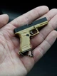 Брелок Glock 17 P18C Койот-Чорный для ключей,рюкзака Реалистично разборный, коллекционный Кабура в подарок - изображение 5