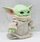 Игровая фигурка плюшевый Грогу (Малыш Йода) Star Wars в меховой куртке MATTEL 28 см Мандалорец Зеленый - изображение 3