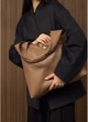 Женская сумка Хобо со съемным кошельком из экокожи SAMBAG Бежевая (3891035840) - изображение 3
