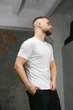 Повсякденна футболка чоловіча з прапором на плечі Intruder біла трикотажна бавовняна патріотична стильна класична для чоловіків/M - зображення 4