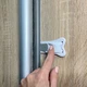 Замок-блокиратор для шкафа-купе МВМ Kids 2 шт BS-19 WHITE белый - изображение 2