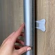Замок-блокиратор для шкафа-купе МВМ Kids 2 шт BS-19 WHITE белый - изображение 3