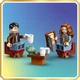 Zestaw klocków LEGO Harry Potter Dom Luny Lovegood 764 elementów (76467) - obraz 6