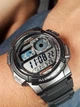 Мужские наручные электронные часы CASIO Classic AE-1000W-1B - изображение 4
