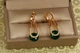 Серьги Xuping Jewelry Адажио с зеленым камнем 3,4 см золотистые - изображение 2