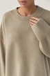 Вільний джемпер в'язаний з розрізами колір кавовий розмір ONE SIZE FL_002887 - зображення 4