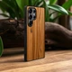 Накладка SkinBacker Wood для Samsung Galaxy S25 Ultra Римская оливка (80175) - изображение 1