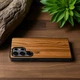 Накладка SkinBacker Wood для Samsung Galaxy S25 Ultra Римская оливка (80175) - изображение 3