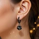 Серьги подвески кубик с черными камнями Fashion Jewelry серебристые - изображение 1