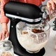 Кухонный комбайн KitchenAid Artisan 4,8 л 5KSM175PSEOB с откидным блоком черный - изображение 11