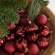 Ялинкові пластикові кулі Mica Decorations 60 шт 6 7 см вишневі (598020) - зображення 3