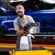 Моторное масло синтетическое Shell Helix Ultra Diesel 5W-40, 4 л - изображение 6