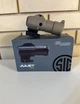 Магнифер Увеличитель Sig Sauer JULIET4 4-х кратный Тан+ ПОДАРОК Бандаж Кровоостанавливающий Израильский EVERLIT - изображение 3