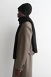 Шарф кашеміровий COS cashmere scarf 1032425001 Чорний - изображение 3