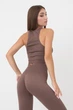 Бесшовный топ в рубчик на широких бретелях Giulia HALTER TOP RIB L/XL Brown-deep taupe, кроп топ с микрофибры - изображение 6