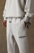 Штани Essentials Fear Of God / FOG у сірому кольорі(S). - зображення 3