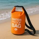Сумка-мешок водонепроницаемая Ocean Pack 2л оранжевая с лямкой через плечо для защиты вещей от влаги и воды - изображение 6