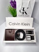 Чоловічий подарунковий набір Calvin для чоловіка шкіряний ремінь 2 пряжки + гаманець + упаковка у подарунок - зображення 1