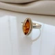Серебряное кольцо 925 пробы с янтарем формы маркиз 17,5 размер - изображение 3