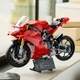 Конструктор Ducati Panigale Дукати 42202 Technic V4 R мотоцикл совместимый блочный - изображение 4