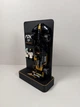 Стенд Підставка для Конструктора LEGO Speed Champions Болід F1 APXGP Team Race Car from F1 The Movie Formula 1 з «F1: фільм» (77252) - Чорний/Золотий - зображення 3