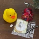 Автомобильный декоративный аксессуар желтая резиновая утка на торпеду с декоративным оружием - изображение 2