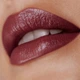 Victoria Beckham Beauty Posh Lipstick — кремовая помада с эффектом бальзама, Play 2 г - изображение 2