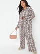 Штани Missguided R9348121 32 зміїний принт хакі - изображение 3