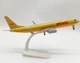 Модель літака Boeing 737 DHL 1:300 металева лита колекційна модель грузового авіалайнера 20 см - зображення 6