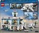Конструктор LEGO City Аэропорт с самолетом 887 деталей (60502) - изображение 16