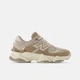 Детские коричневые кроссовки New Balance 9060 37,5 (5) 23 см (GC9060EX) - изображение 1