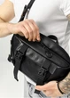 Велика чоловіча сумка бананка Sambag DynamicDart чорна 38 × 21 × 7 см (80411101m) - зображення 3