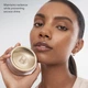 Розсипчаста пудра без тальку Hourglass Veil™ Translucent Setting Powder Translucent 10.5 г - зображення 4