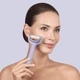 Электронный роллер для лица и тела с микроиглами GESKE MicroNeedle Face&Body Roller 8в1 пурпурный - изображение 2
