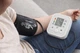 Плечевой автоматический тонометр Arm Style B02R | Измерение давления и пульса с индикатором аритмии - изображение 2